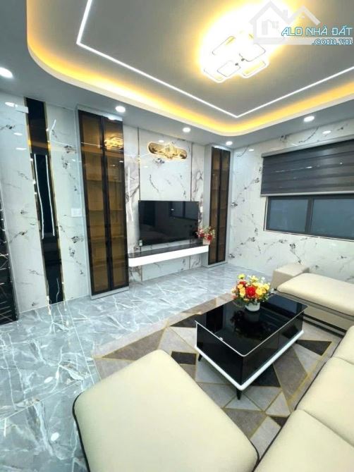 Siêu phẩm nhà phố 5 Tầng đường LÂM THỊ HỐ, Diện tích 56m2 (4 x 14), gần CVPM Quang Trung. - 1