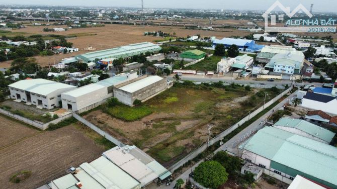 Cho thuê đất trống, kho mái che tiền chế 9m , Nguyễn Hữu Trí , Long An - 1