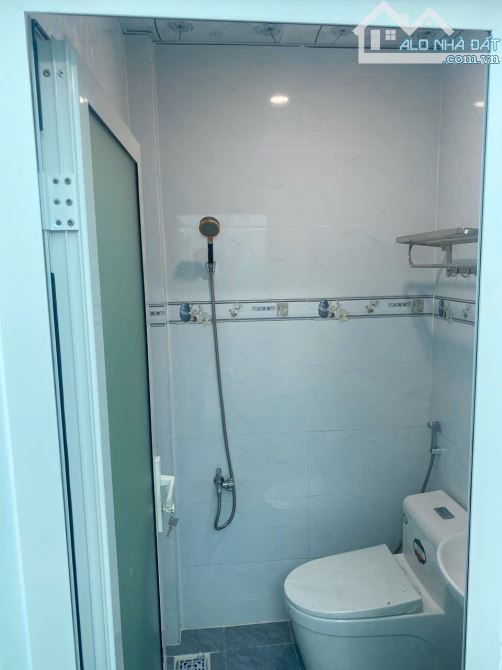 Bán nhà câp4 hẻm oto Nguyễn An Ninh, TP Vũng Tàu.diện tích 32m2 giá 3ty 200 có bớt - 1