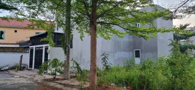 🏡  ĐẤT HẺM XE HƠI  KHU PHÂN LÔ  SÁT BÊN VINHOMES Q9 70M CHỈ 4.X TỶ - 1