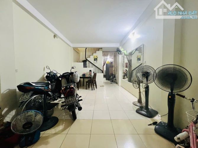 BÁN NHÀ PHẠM VĂN ĐỒNG – BẮC TỪ LIÊM - 43M² x 3 TẦNG – GIÁ 8.7 TỶ - 1