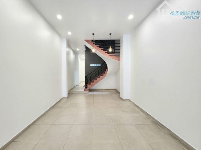 Mặt tiền khu Tên Lửa - Đường 30m - 4 tầng - 4x20m - 5PN - Thiết kế hiện đại - 1
