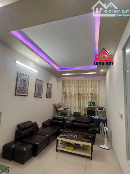 Bán nhà biệt thự 1 trệt 1 lầu sổ riêng thổ cư p. Tân Phong - 1