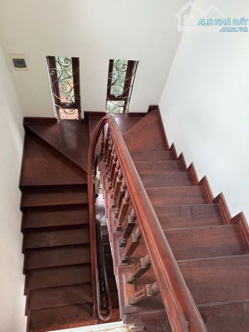 Bán BIỆT THỰ 3 Tầng- Khu Kim Chung Di Trạch – Sân Vườn, Lô Góc, 176m², Giá 16 Tỷ - 1