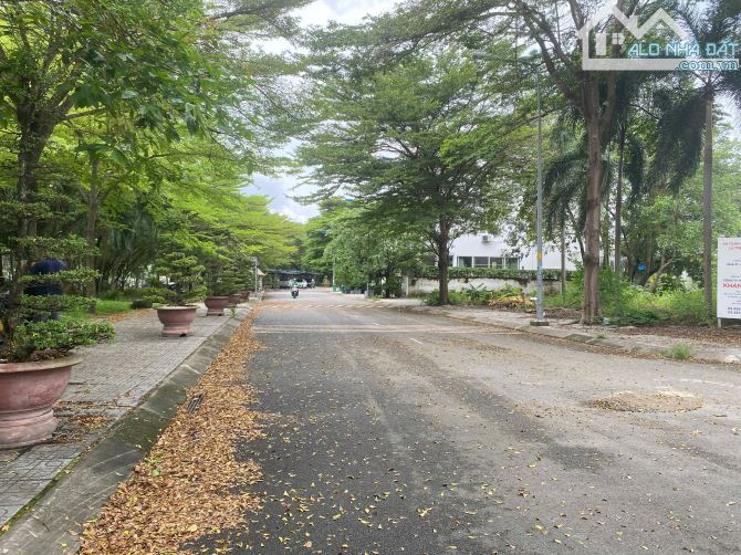 Bán lô đất góc 2mt Diệp Minh Tuyền - Út Trà Ôn KDC Gia Hoà - 1