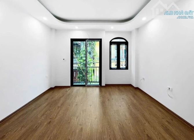 SIÊU PHẨM TRỊNH VĂN BÔ - 40M2 LÔ GÓC 2 MẶT TIỀN 6,X TỶ NGÕ Ô TÔ - 1