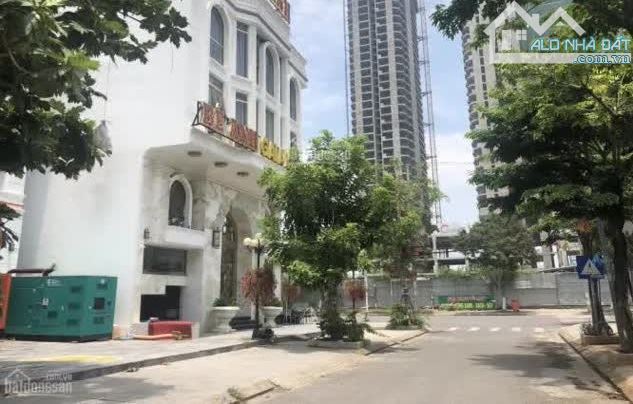 GẦN BIỂN! BÁN BIỆT THỰ 3 TẦNG 300M2 – 44,99 TỶ - MT NGUYỄN CAO LUYỆN - Q. SƠN TRÀ - 1