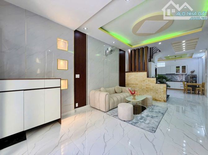 Gần Lotte Mart Gò Vấp. Diện tích 53.3m² Nguyễn Văn Lượng xây 3 tầng. Hẻm oto, sổ sẵn - 1