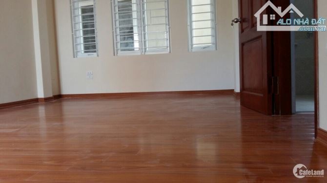 Cho thuê nhả ở Mễ Trì 40m2, 4 tầng, 5 phòng ngủ, full gần đủ đồ. - 1
