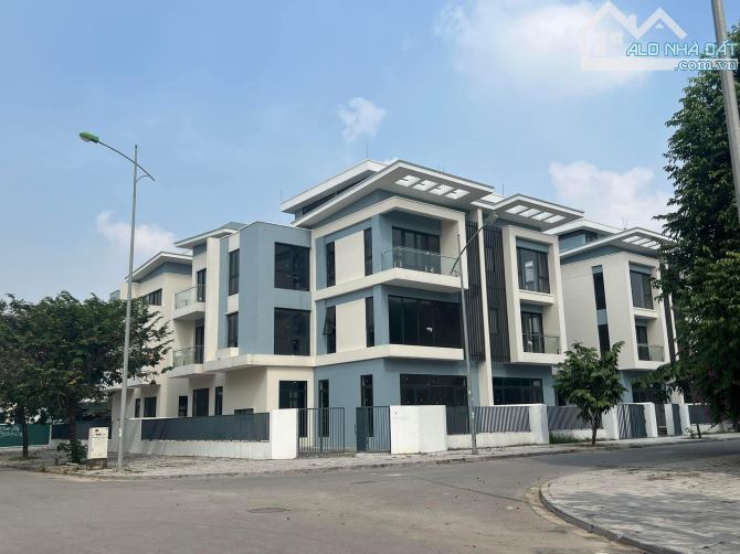 Biệt thự An Quý Villa lô góc 2 mặt tiền , gần Aeon Mall Hà Đông chỉ với 57,5 tỷ/căn 202m2. - 1