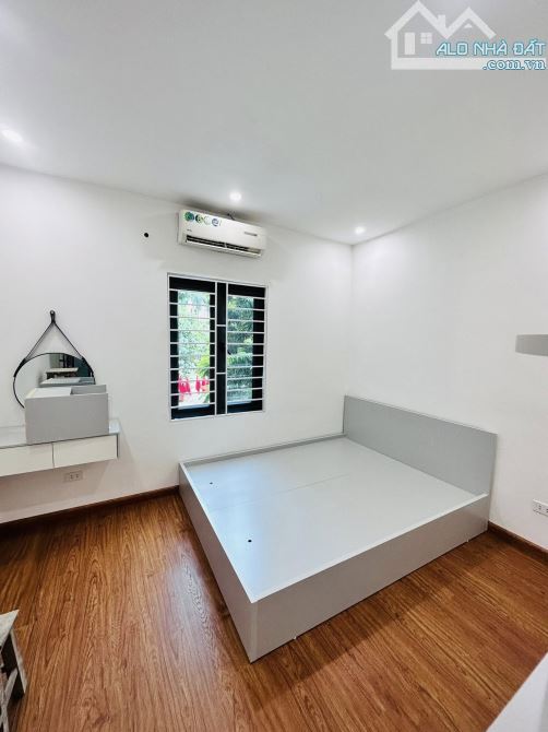 BÁN NHÀ HOÀNG SÂM CẦU GIẤY- 35M2 4 TẦNG MT4m -VÀI BƯỚC Ô TÔ - 2 THOÁNG VĨNH VIỄN - 1