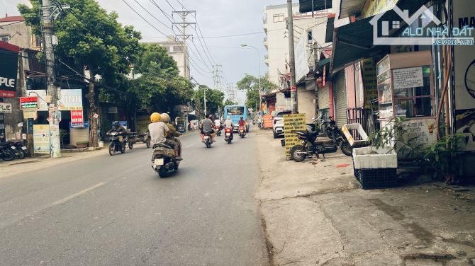 LÔ GÓC VÀNG – 2 MẶT THOÁNG - KINH DOANH- Ô TÔ TRÁNH-TRUNG TÂM QUANG MINH - 1