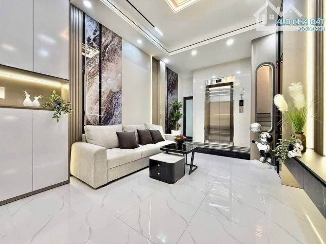 Văn Cao, Liễu Giai, 10m ra phố, DT 45m2, 6 tầng thang máy giá 14 tỷ - 1