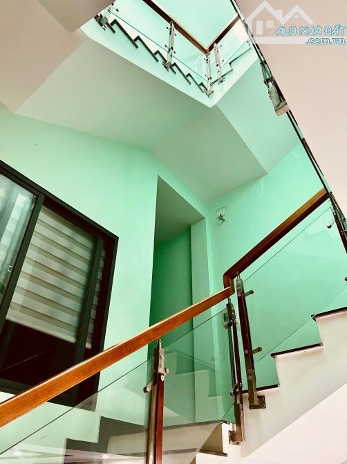 Bán nhà 3 tầng đường Dương Đức Hiền - Gần biển Nguyễn Tất Thành cách 200m - 1