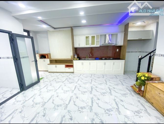 chỉ 100triệu/m2 có ngay nhà CMT8 Quận 3 hơn 50m2, nhà mới tinh, chủ bán gấp - 1