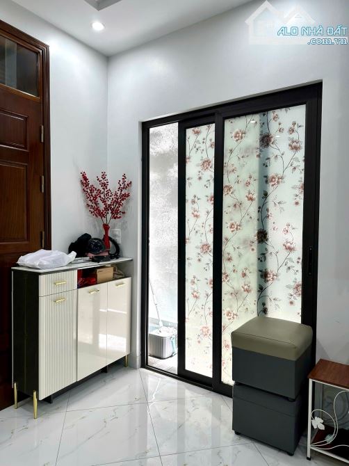 NHÀ XÂY MỚI TRUNG TÂM Q.HAI BÀ TRƯNG 30M2 - 5 TẦNG - GIÁ 6,4TỶ - 1