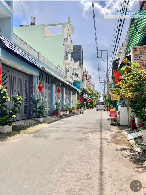 MT hẻm nhựa 8m Hương Lộ 2- nhà 102m2- ngang 6m bề thế- xây gì cũng đẹp- chỉ 7 TỶ hơn. - 1