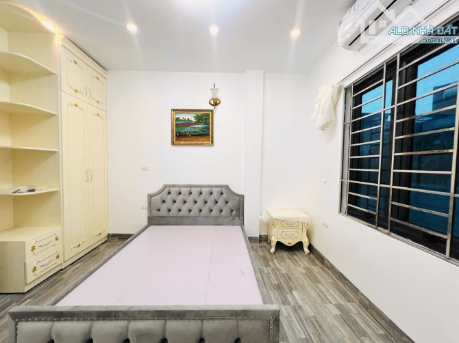 Nhà đẹp Minh Khai thang máy xây mới full nội thất ở luôn 42m2 hơn 8 tỷ - 1