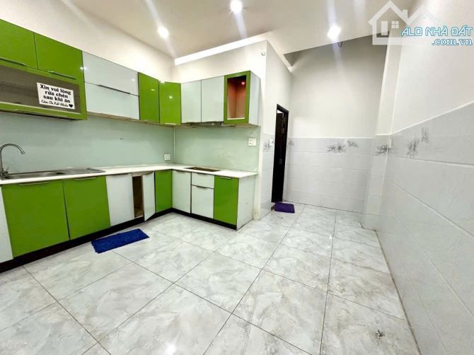 11.2Tỷ-Nhà Đẹp 4 Tầng-ÔTô Vào Nhà-80M2-Ngay đường Chợ Lớn giáp Nguyễn Văn Luông-P11-Quận 6 - 1
