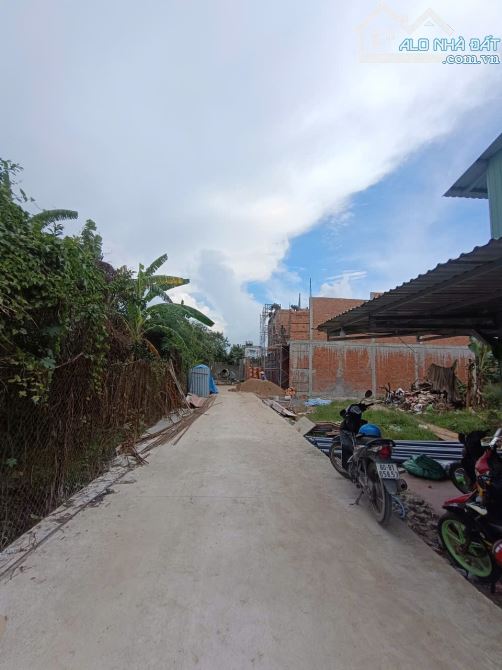 GẦN VỚI MỌI THỨ;ĐẤT NỀN ĐẮC ĐỊA;NGAY TRUNG TÂM TÂN TRIỀU - 1