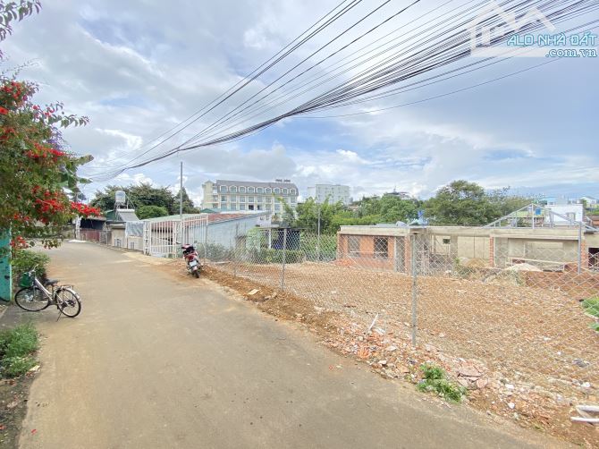 NGỘP❗️Bán đất 3 mặt tiền hẻm Phan Huy Chú, phường Blao Bảo Lộc. - 1