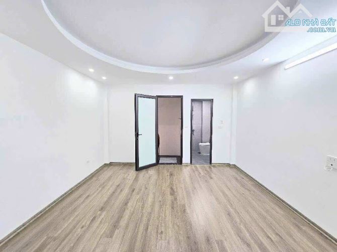 Gốc Đề - Minh Khai, Nhà 40m 5 tầng xây mới tinh, Gần ô tô Chỉ hơn 7 Tỷ - 1