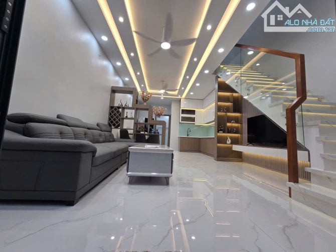 Nhà trệt lầu, nhà hoàn công đủ, giá trọn số 8.2, 1 căn ở 1 căn cho thuê🍒THÂN GỬI ACE BÁN - 1