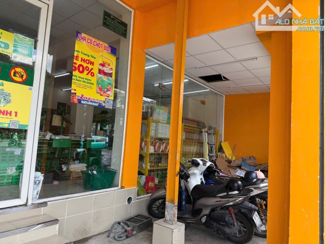 Chủ cần bán căn mặt tiền Dương Quảng Hàm DT 4 x 22m 1 tr 3 lầu giá 16.5 tỷ Dct 30 tr - 1