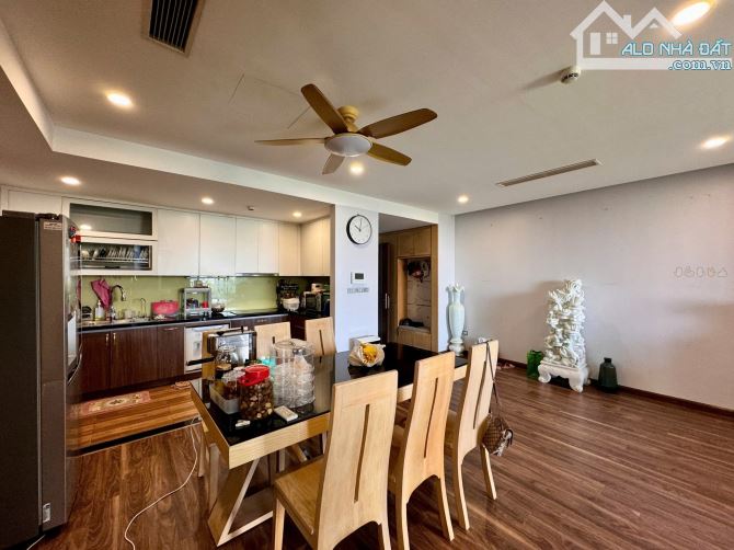 BÁN CĂN HỘ CHUNG CƯ - C18, 655 Lạc Long Quân 101m²- 3 ngủ 2VS -view Hồ Tây - Giá 8.65 tỷ - 1
