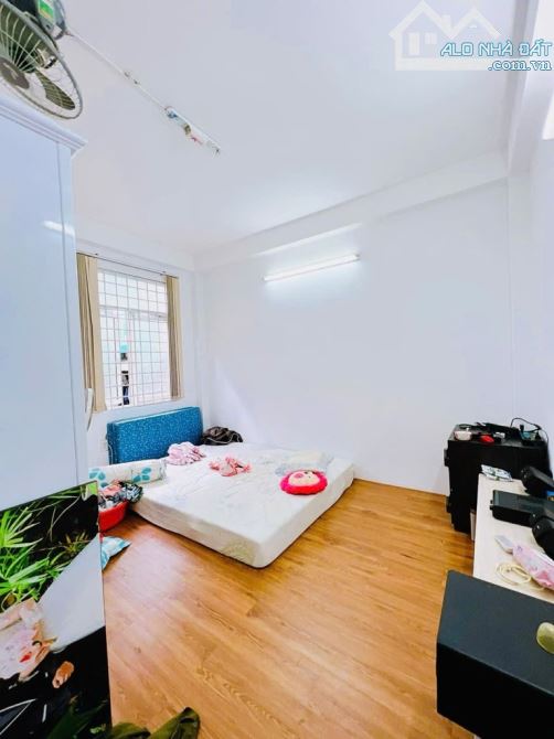 Bán nhà 5 tầng, Đòan Như Hài, Quận 4, DTS 98m2, ngang 6.5m, nhích 4 tỷ - 1