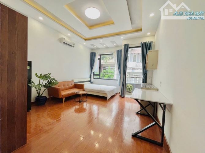 Studio ban công siêu thoáng ngay Nguyễn văn linh - 1