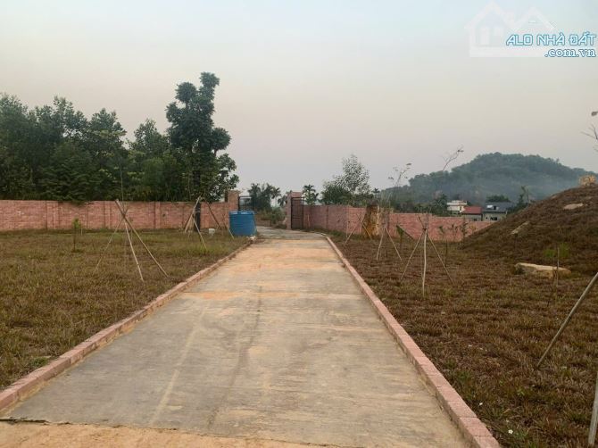 BÁN KHUÔN VIÊN NGHỈ DƯỠNG KHÔNG CÒN MẢNH THỨ HAI, VIEW NHÌN RA HỒ C5 VÀ KHU CNC HOÀ LẠC. - 1