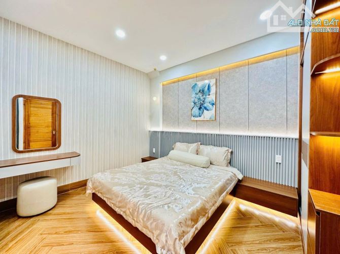 Nhà hẻm lớn 67m2 Lê Văn Việt, Long Mỹ Thạnh, Thủ Đức. Xây 1 trệt 3 lầu. Sổ riêng - 1