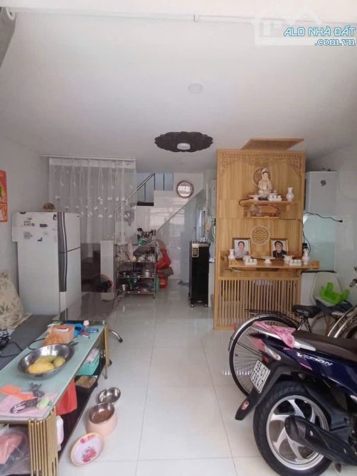 Nhà đẹp giá tốt Quận 7, 2PN hẻm thoáng kế bên ĐH Marketing, Tân Mỹ - Trần Xuân Soạn. - 1