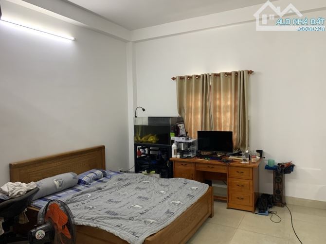 HẺM XE TẢI 3 TẦNG. 3PHÒNG NGỦ, CÁCH MẶT TIỀN ĐƯỜNG Ngô CHÍ QUỐC 100M.NHÀ XD KIÊN CỐ NỘI TH - 1