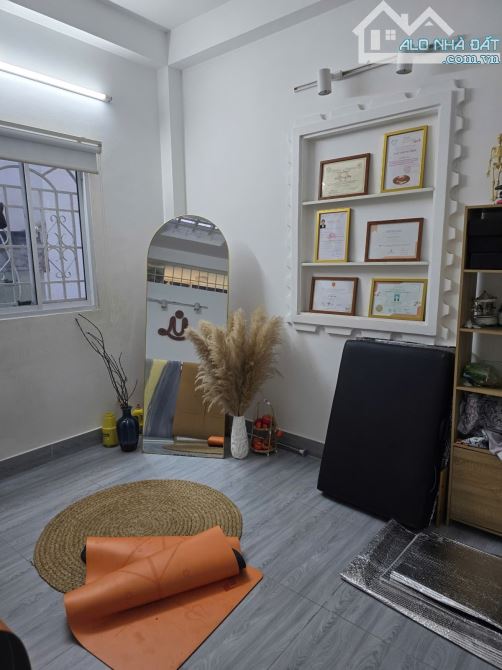 🌺🏠VỊ TRÍ ĐẸP VIP -QUẬN 5-HUỲNH MẪN ĐẠT- GẦN ĐƯỜNG - 4 TẦNG-34M2-CHỈ 6,2TỶ. - 1
