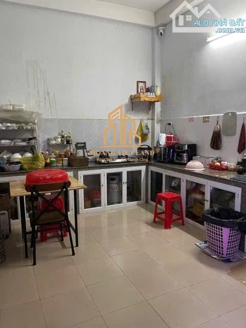 BÁN NHÀ 2 TẦNG MẶT TIỀN KINH DOANH NGUYỄN TRI PHƯƠNG - - 1