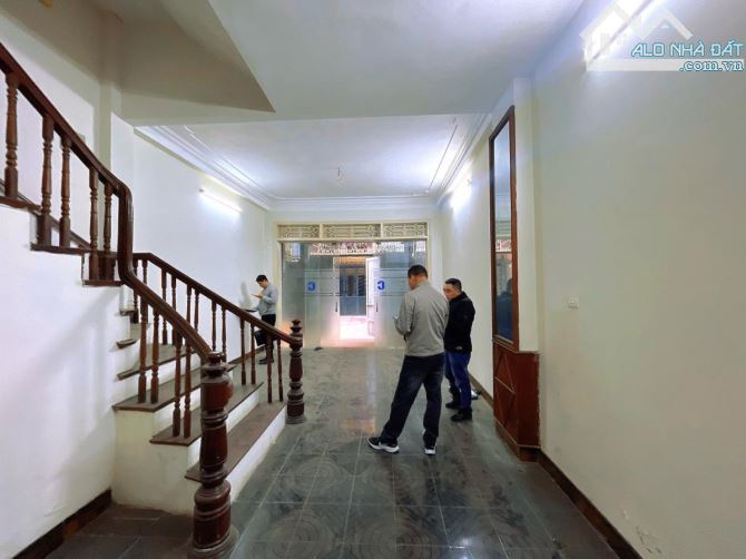 Phùng chí Kiẻn phân lô quân đội biệt thự liền kề 56m 4 tầng mt 4m giá 17.5 tỷ - 1