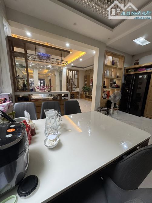 Bán Nhà P/Lô 2 Ô Tô Tránh Nguyễn Ngọc Vũ Cầu Giấy 133m2-3T MT7m 45,8 Tỷ Có Thương Lượng. - 1