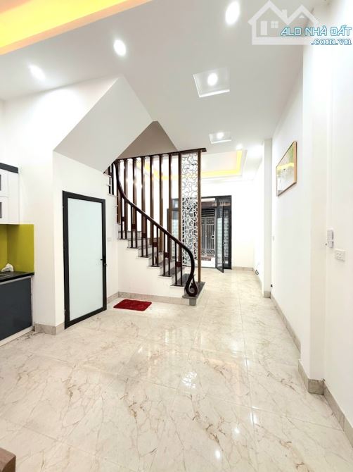 BÁN GẤP NHÀ ĐỊNH CÔNG THƯỢNG - VŨ TÔNG PHAN GẦN PHỐ 45M 4 TẦNG TRƯỚC NHÀ THOÁNG SÁNG - 1