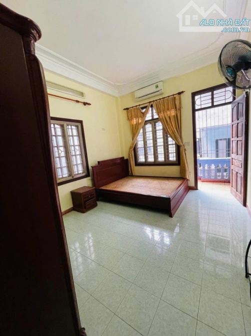 NHÀ ĐẸP DÂN XÂY - Ô TÔ ĐỖ SÁT NHÀ - NGÕ THÔNG TỨ TUNG - LÔ GÓC 2 MẶT NGÕ - THOÁNG TRƯỚC SA - 1