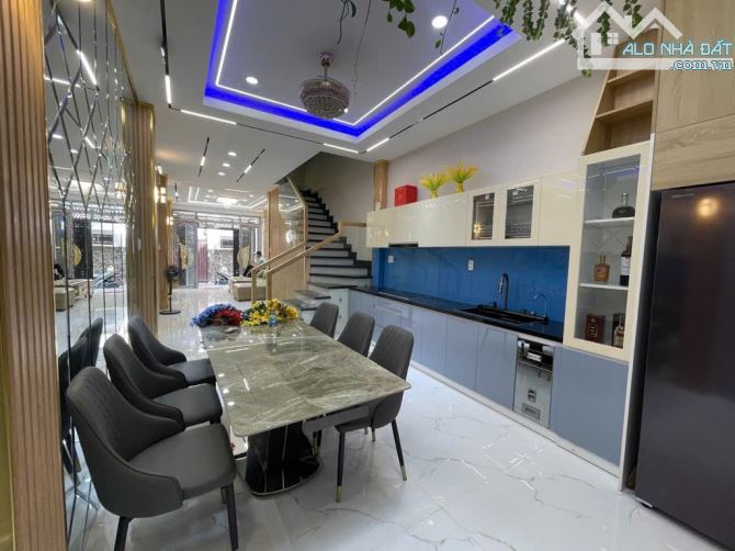 SÁT MẶT TIỀN HẺM XE HƠI HOÀNG VĂN THỤ 56M2, NGANG 3.7M, NHÀ ĐẸP 4 TẦNG, 4PN, NHỈNH 13 TỶ - 1