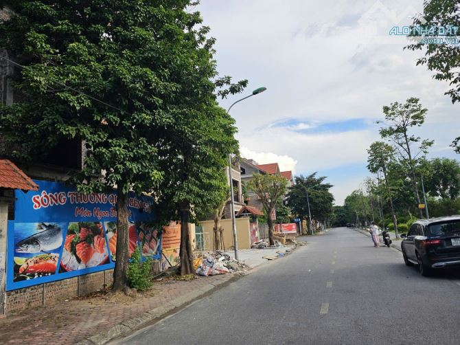 Bán biệt thự xây thô 3,5 Tầng  DABACO Nhìn Hồ DT 189m, MT 13,5m, Hướng TN, Giá 38,5 tỷ - 1