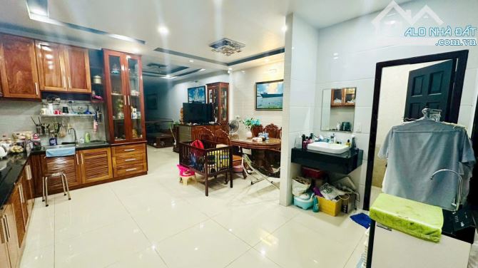 Bán biệt thự NTCC sang trọng, KDC Cao Lỗ P4 Q8 - 1