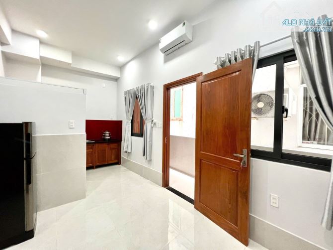 Nhà 5 tầng (5x20m), thua nhập 60tr/ tháng, sát Mặt tiền Bùi Minh Trực P5 - 1
