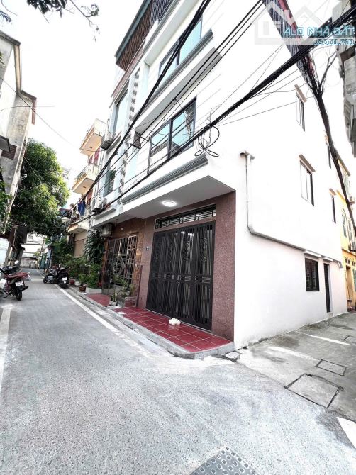 BÁN NHÀ ĐẸP 4 TẦNG-40M2-8 TỈ-LÔ GÓC ĐỨC GIANG-LONG BIÊN-Ô TÔ VÀO NHÀ - 1