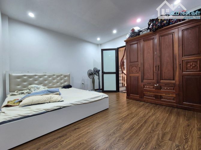 NHÀ BÁN LÊ TRỌNG TẤN HOÀNG MAI 33M 8,38 TỶ 5 TẦNG NGÕ THÔNG CÁC NGÕ GẦN Ô TÔ - 1