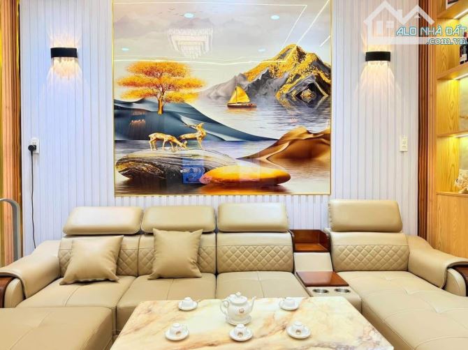 OTO ĐỖ CỬA, hoa hậu phố Đàm Quang Trung, Long Biên 33m2 x 5T Nhỉnh 6TỶ có thương lượng - 1