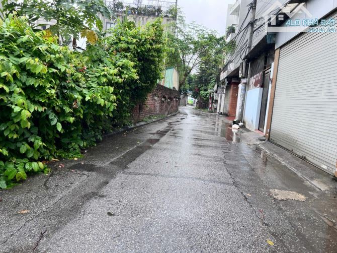 Bán mảnh đất 85m ngõ thông ô tô cách chợ Thạch Bàn 100m, vị trí đẹp, thuận tiện an sinh - 1