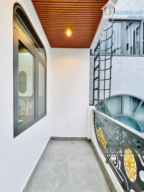 Bán nhà hẻm 3m sát hẻm xe hơi Bùi Quang Là, P.12, 3,8 x 13, 2 tầng, 3PN giá 5.25 tỷ tl - 1